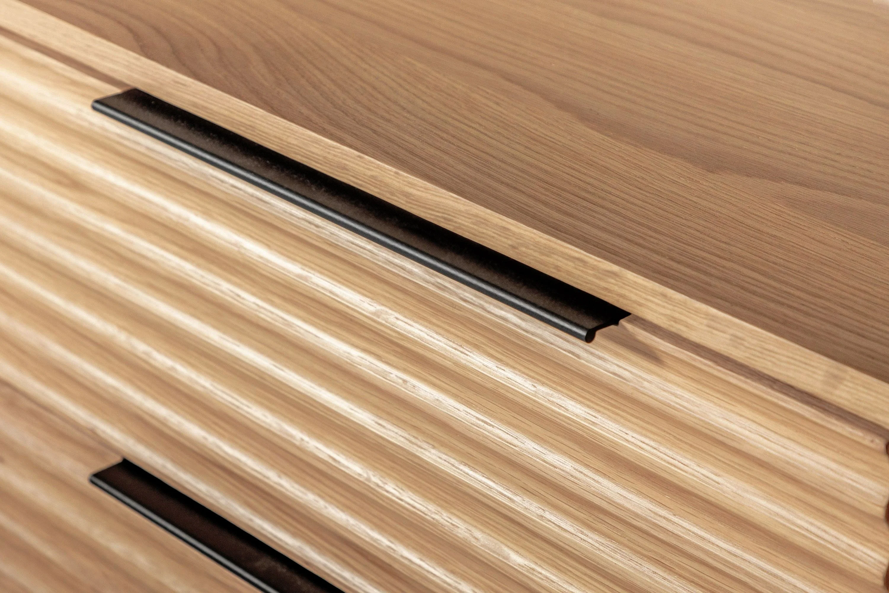 Oak Horizon Dresser - Image 6